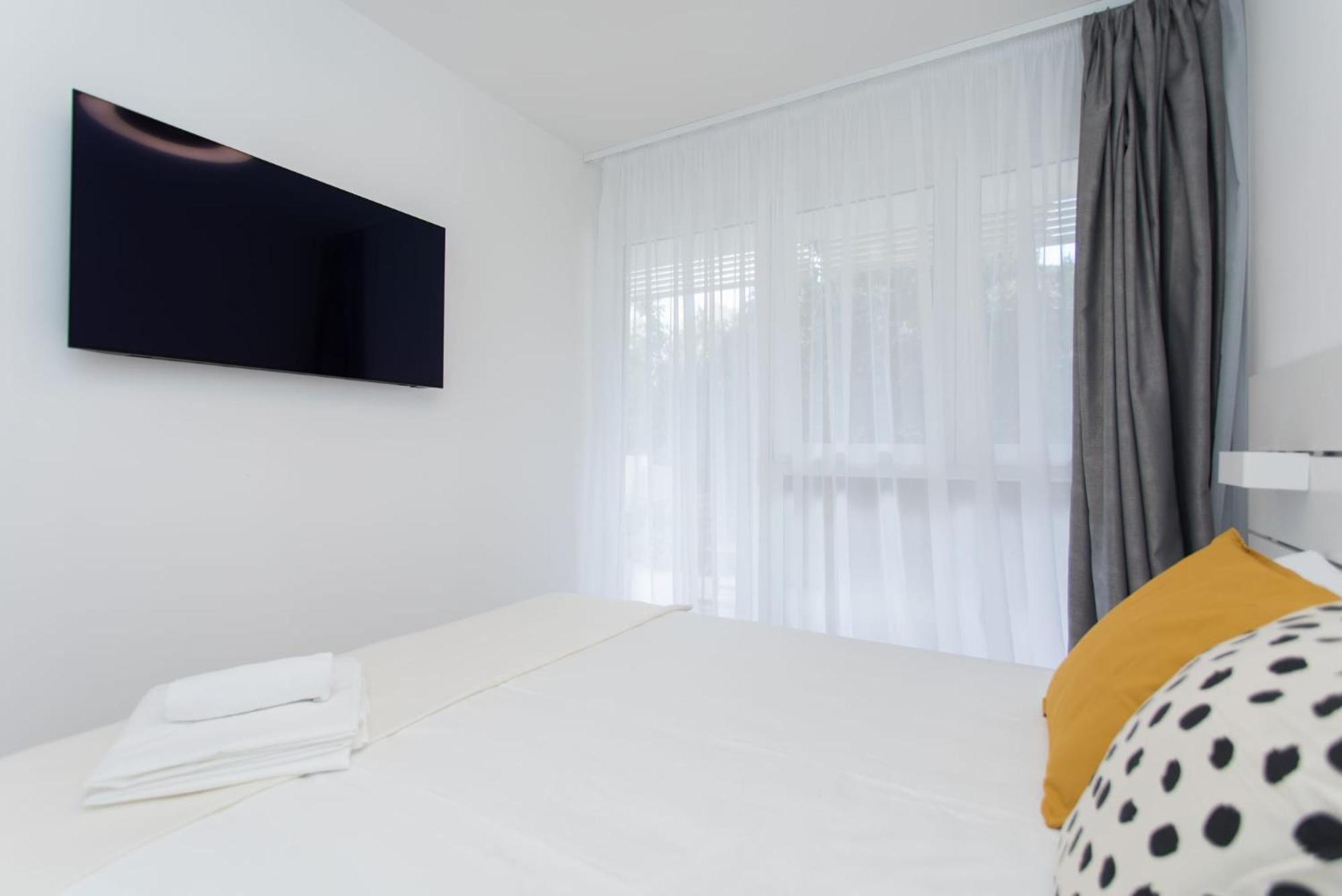 Lumi'S Perfect Place Near Beach With Garden & Free Public Parking Split Exterior photo